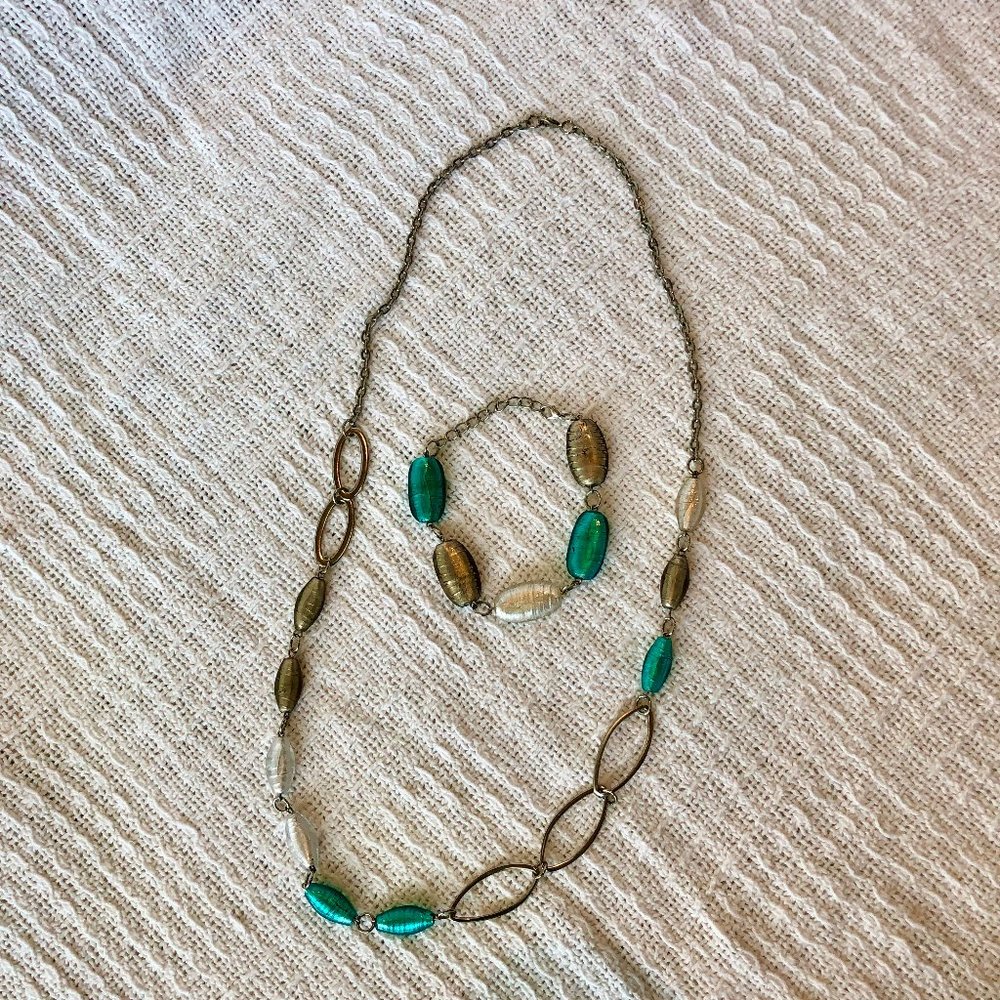 Trendy silver and turquoise bead adjustable necklace and bracelet set